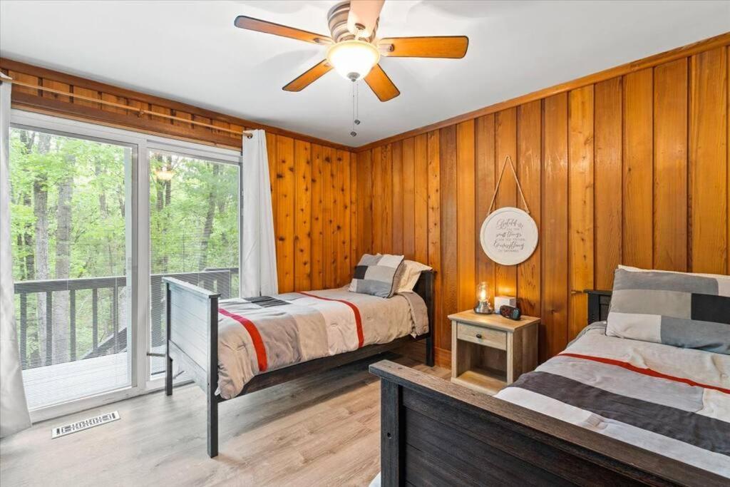 The Gingerbread House: 4 Bedroom Chalet, W/ Sunroom/Deck, Sleeps 12, Modern Amenities McGaheysville Exterior foto