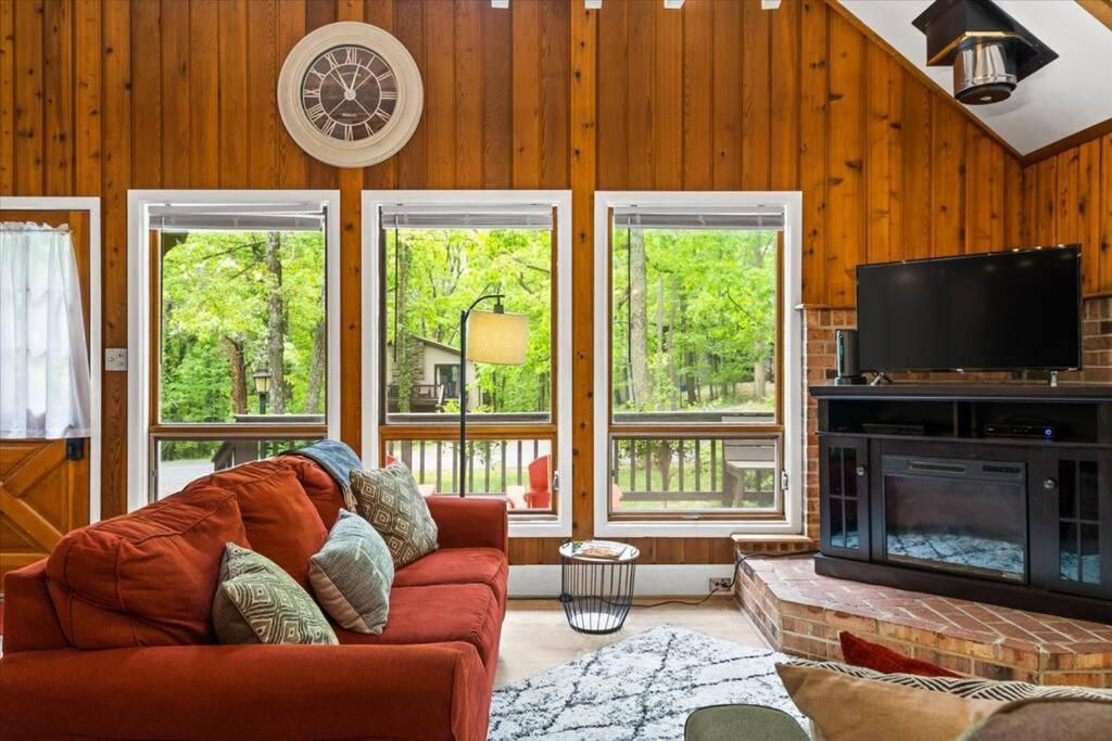The Gingerbread House: 4 Bedroom Chalet, W/ Sunroom/Deck, Sleeps 12, Modern Amenities McGaheysville Exterior foto